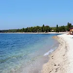Family Friendly With A Swimming Pool Vodnjan, Fazana - 14159 Apartment