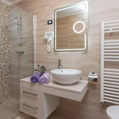 Family Friendly With A Swimming Pool Vodnjan, Fazana - 14159 Apartamento