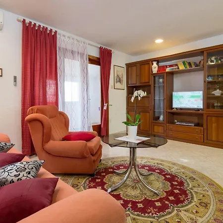 Apartamento Family Friendly With A Swimming Pool Vodnjan, Fazana - 14159 Vodnjan