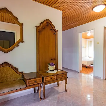Family Friendly With A Swimming Pool Vodnjan, Fazana - 14159 Apartamento