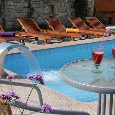 Family Friendly With A Swimming Pool Vodnjan, Fazana - 14159 *